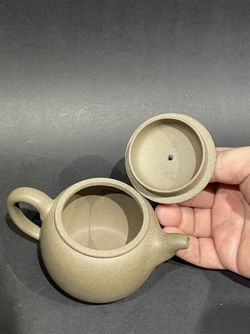 刻诗纹紫砂壶 - 图6
