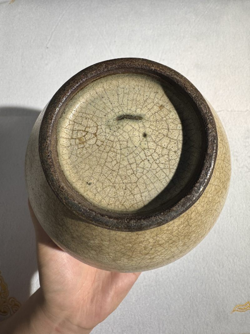 明 哥釉纸槌瓶（原配紫檀座） - 图10