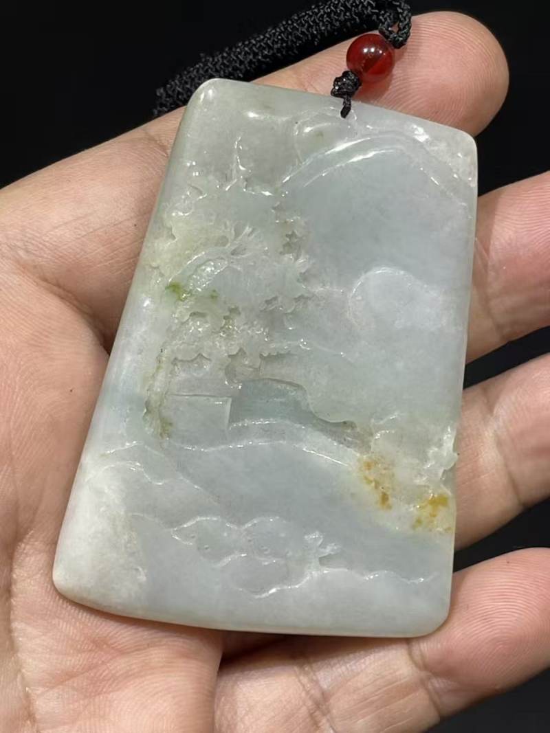翡翠雕山水玉牌 - 图3
