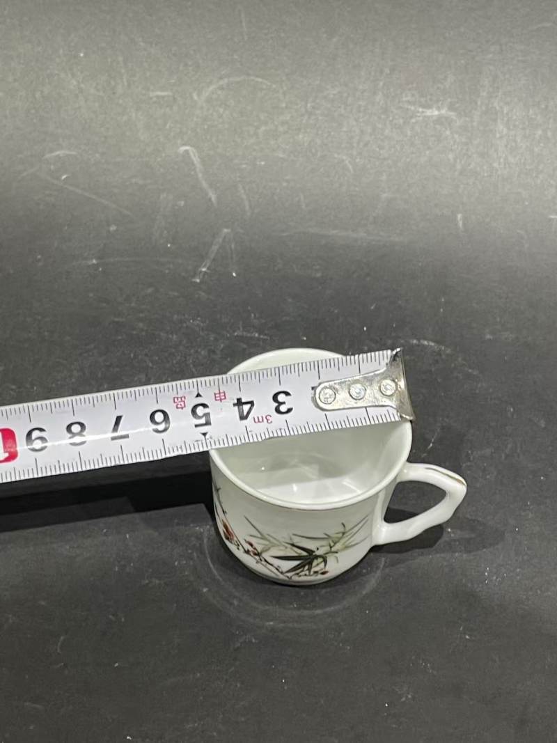 解放后粉彩梅竹双清把杯 - 图8