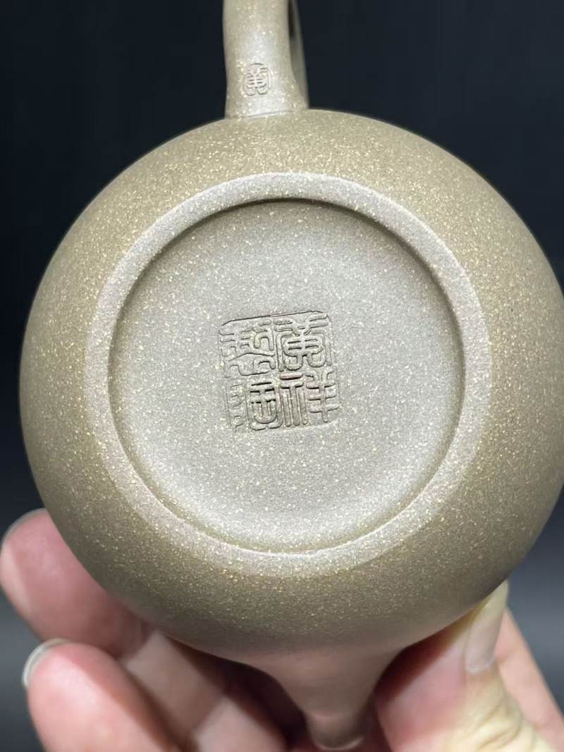 刻诗纹紫砂壶 - 图8