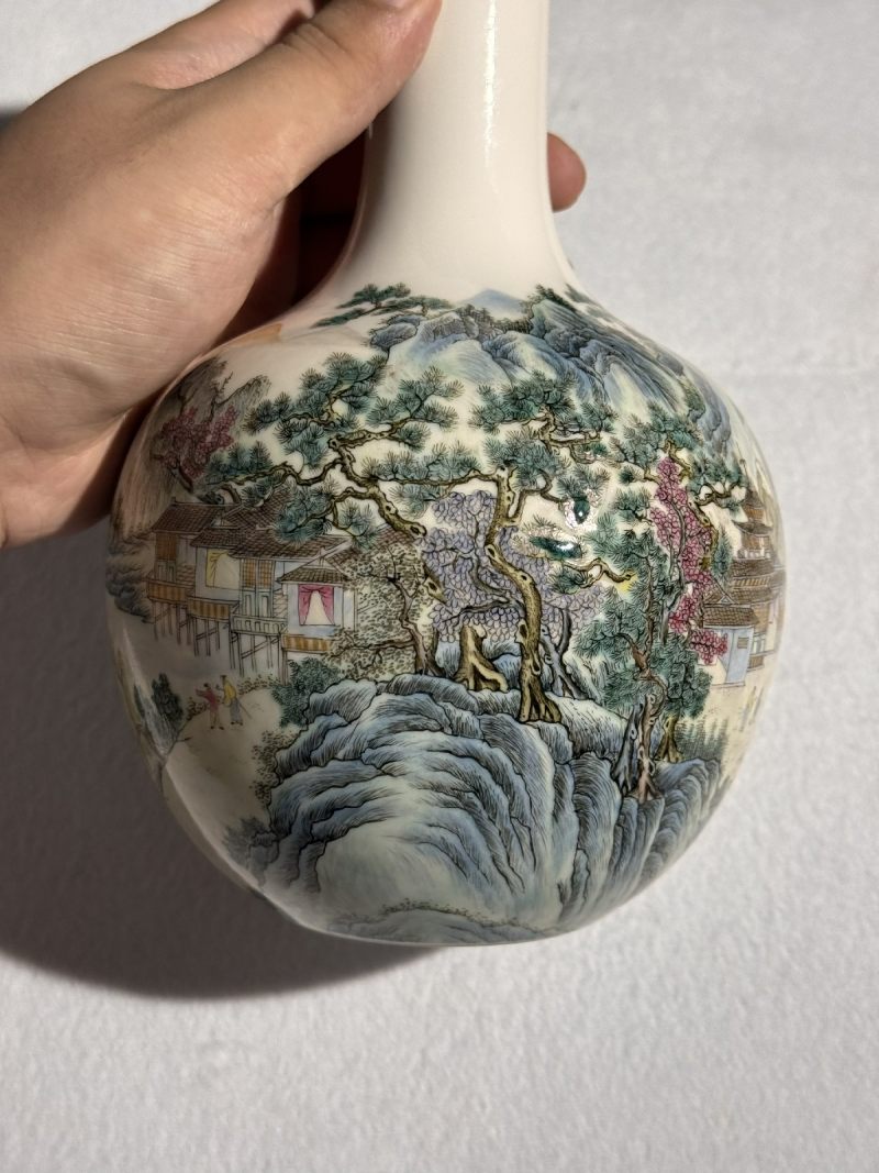 民国 粉彩山水人物天球瓶 - 图9