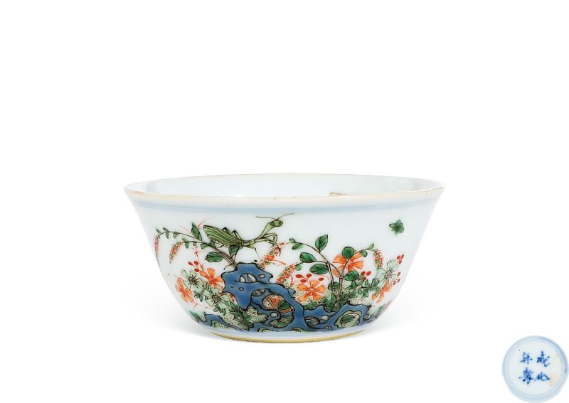 清康熙 五彩花石虫草纹杯 - 图1