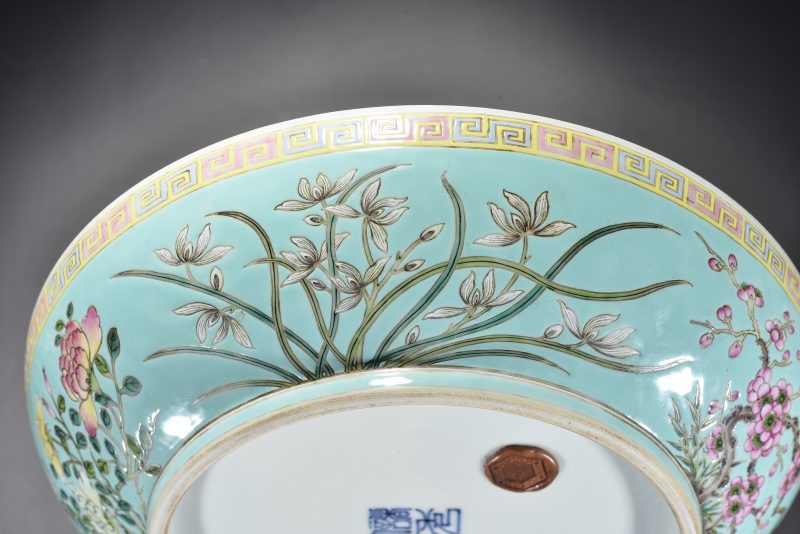 清 粉彩花卉捧盒 - 图15