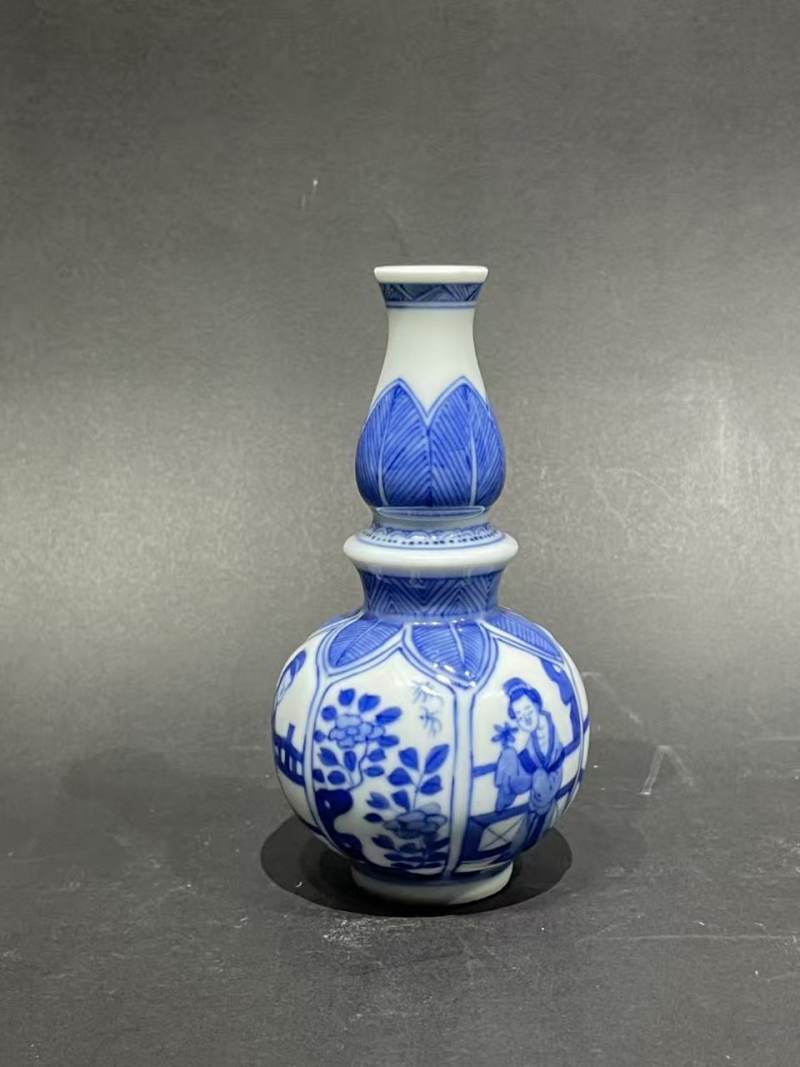 青花人物葫芦瓶 - 图4