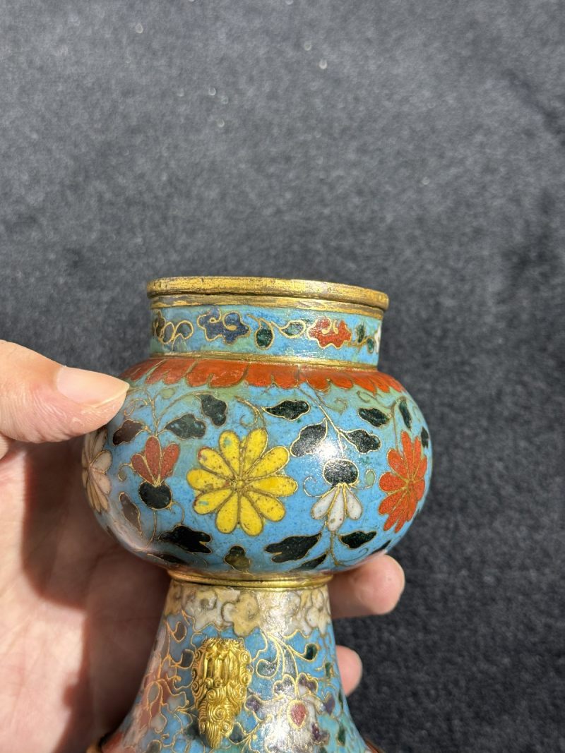 明 铜胎掐丝珐琅缠枝花纹天鸡耳尊 - 图11