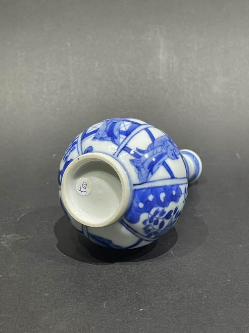 青花人物葫芦瓶 - 图6