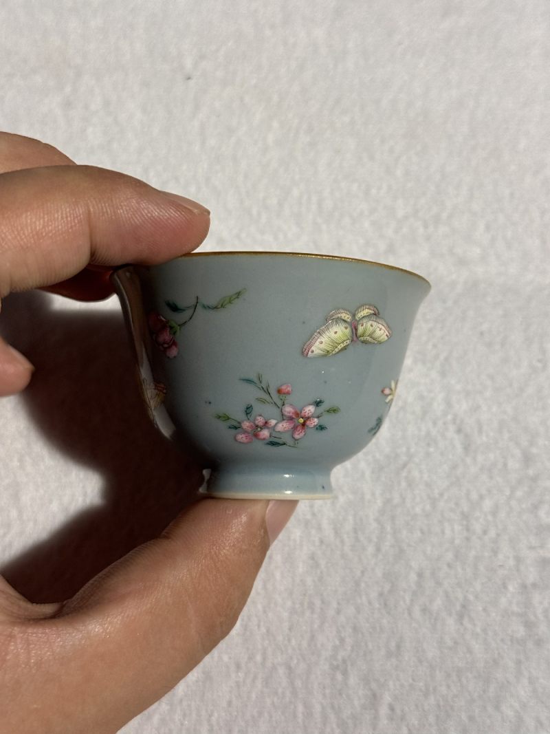 清康熙 矾红团龙纹马蹄杯 - 图5