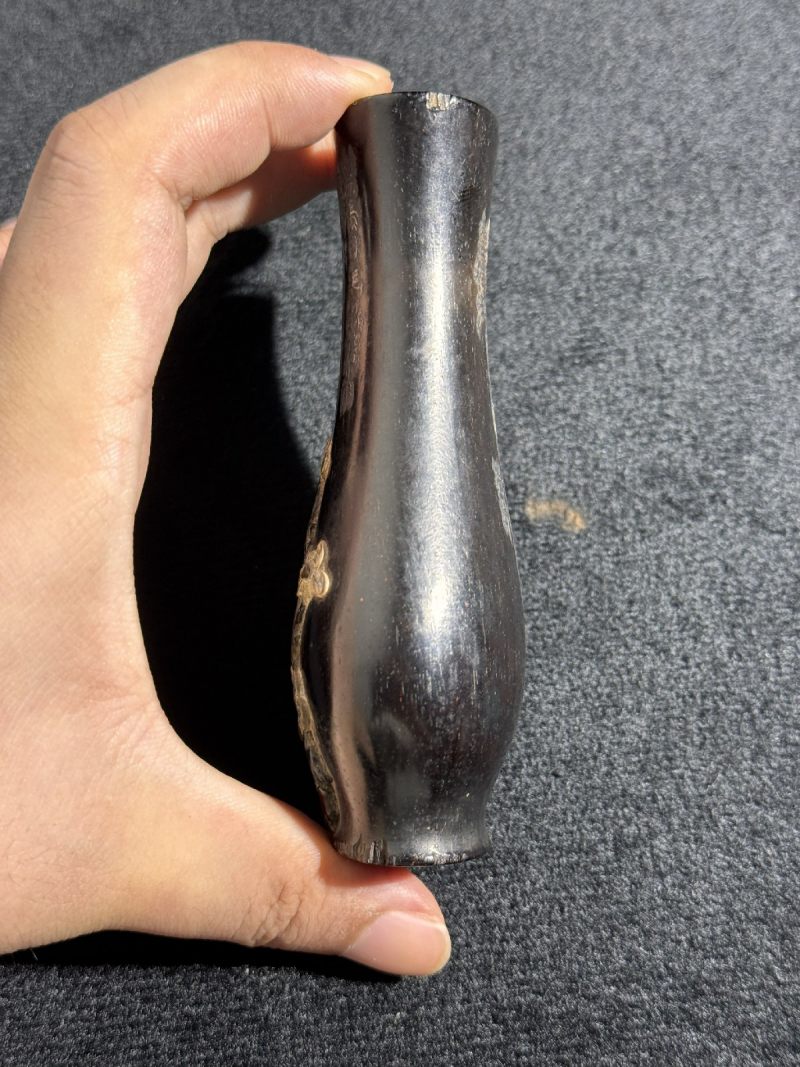 明 朱华制紫檀嵌百宝喜上眉梢诗文瓶 - 图8