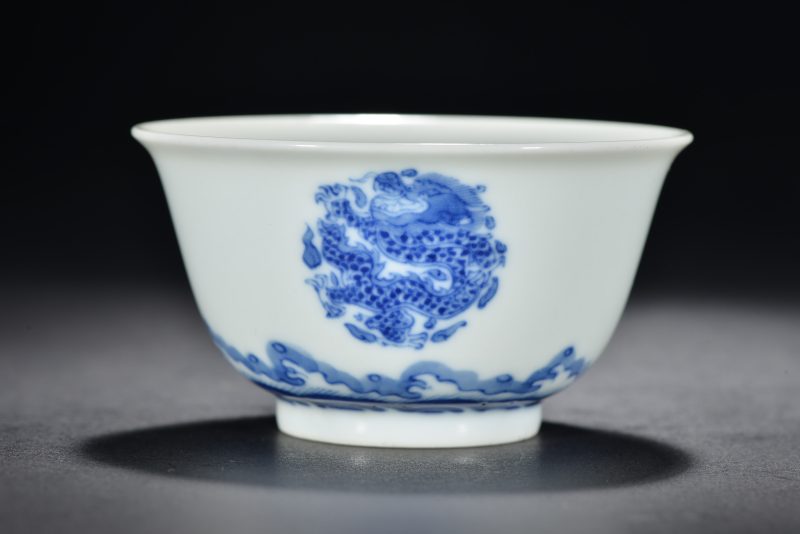 清 青花团龙纹杯 - 图3