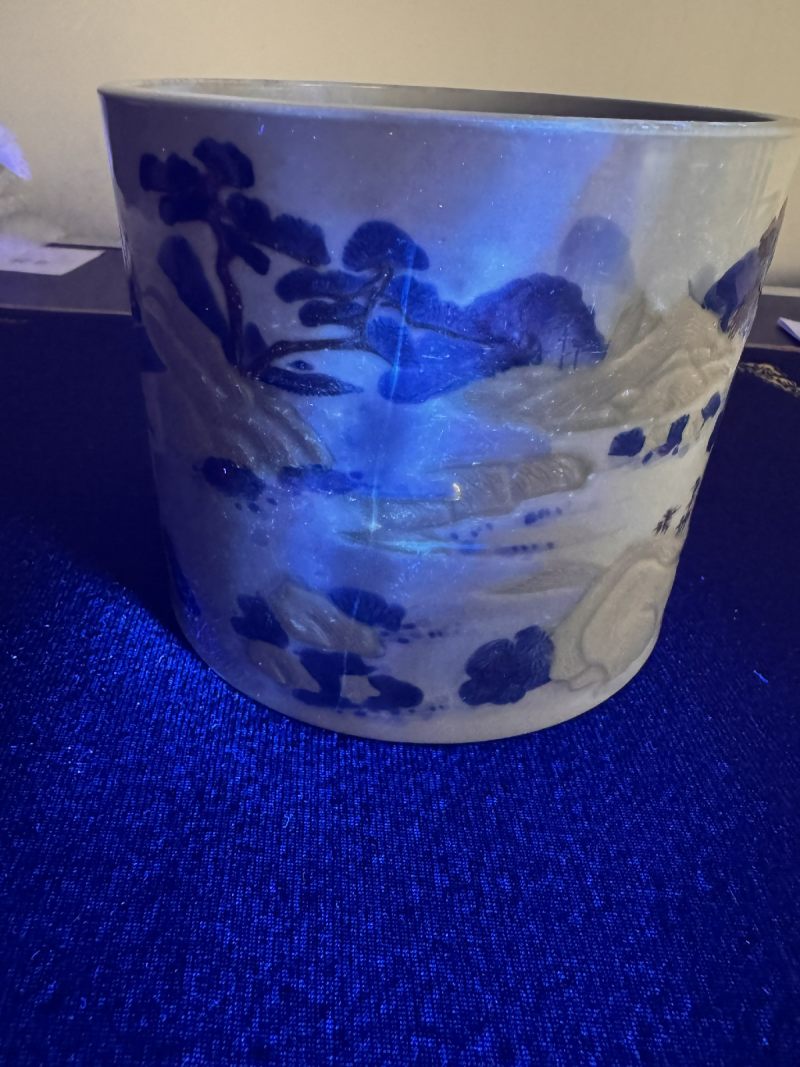 清康熙 釉下三彩山水纹笔筒 - 图7