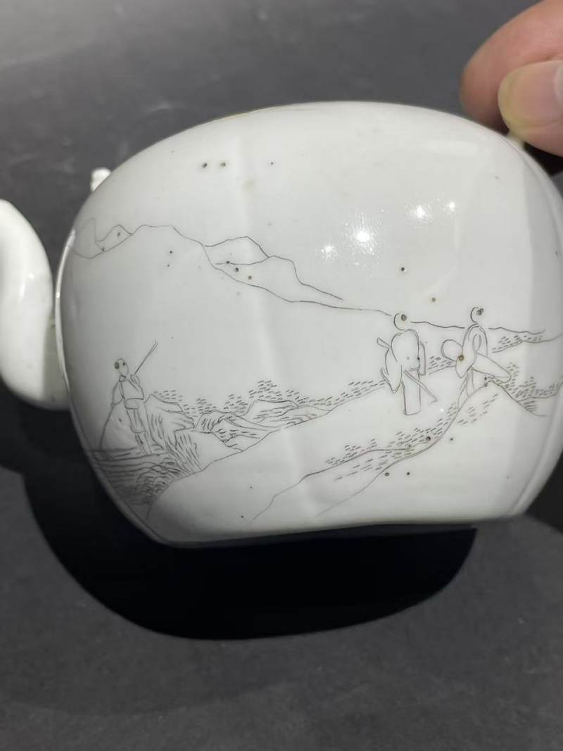 民国朱友麟刻山水人物壶 - 图9