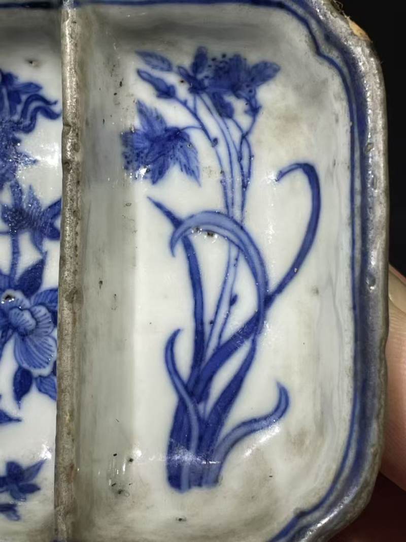 清青花花卉纹隔洗 - 图3