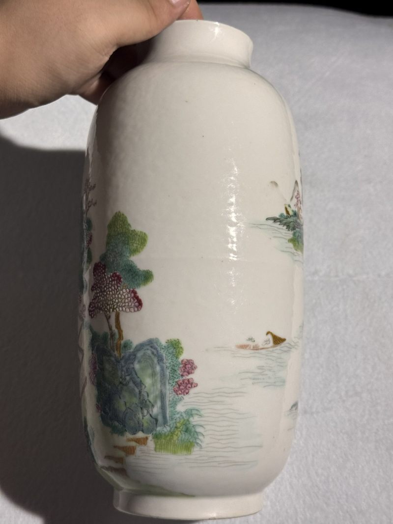 清乾隆 粉彩山水图灯笼瓶 - 图6