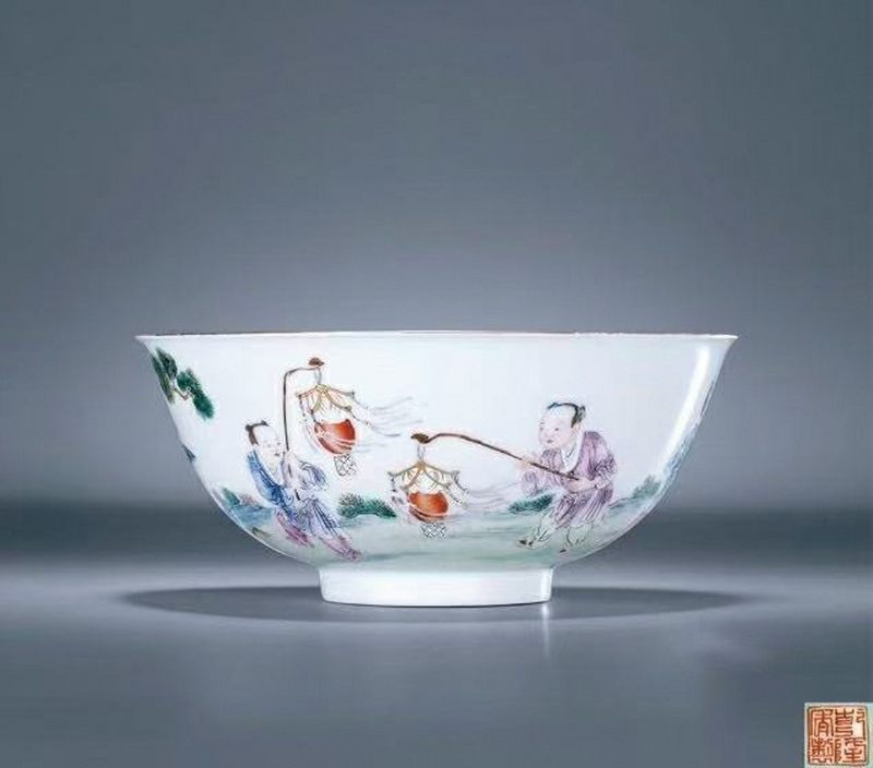 清道光 粉彩百子图大碗 - 图3