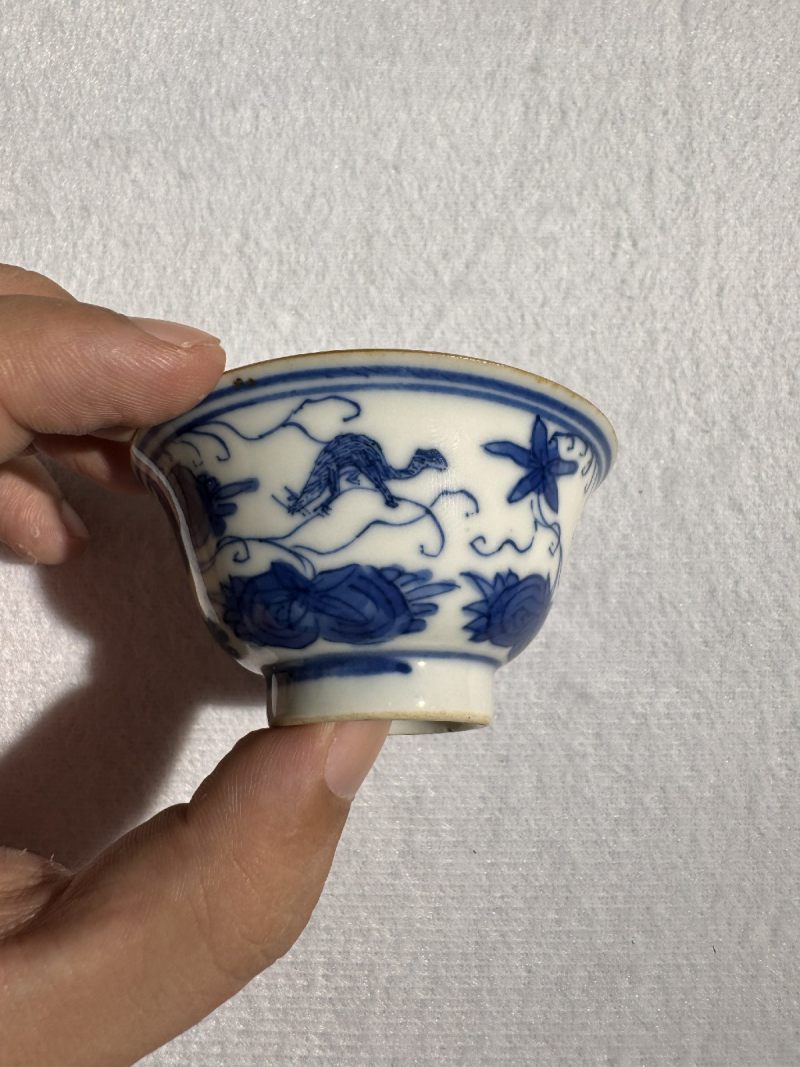 清康熙 青花松鼠葡萄小茶园 （一对） - 图6