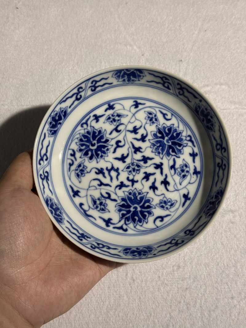 清宣统 青花缠枝莲纹盘 - 图2