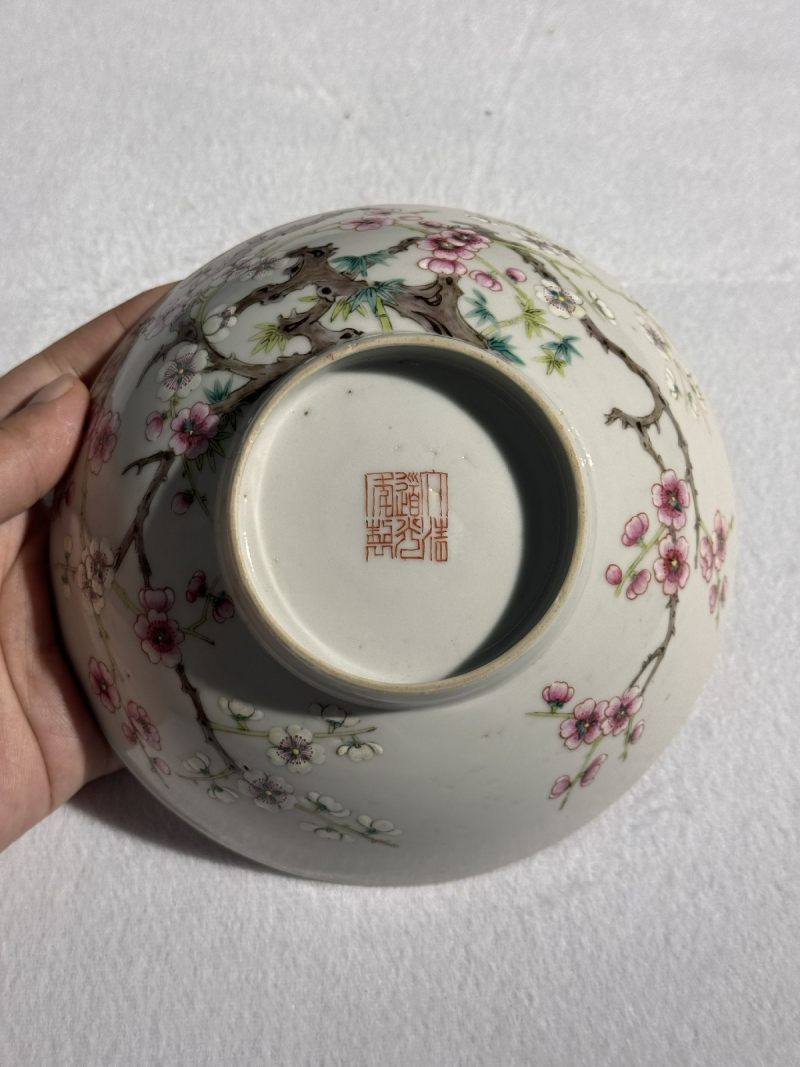 清道光 粉彩百子图大碗 - 图4