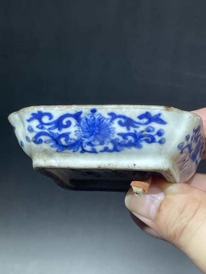 清青花花卉纹隔洗 - 图6