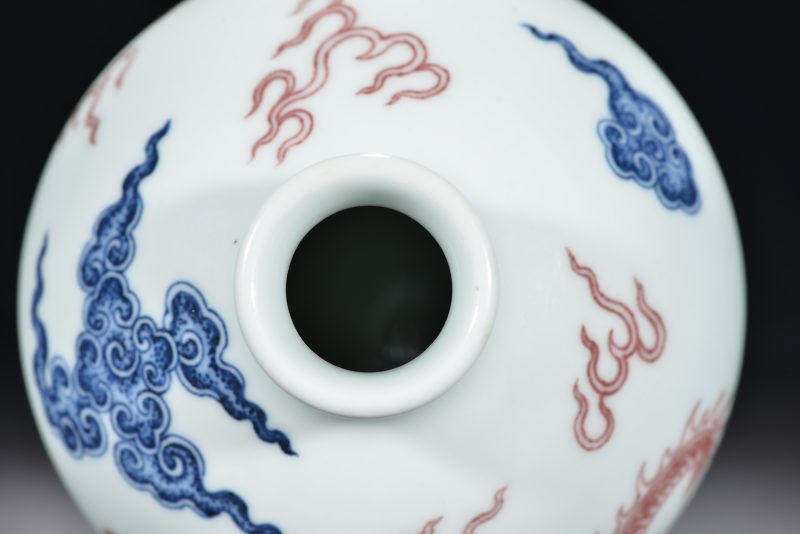 清 青花釉里红海水龙纹梅瓶 - 图8