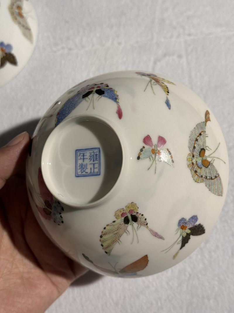 民国 粉彩描金百蝶纹碗 （一对） - 图11