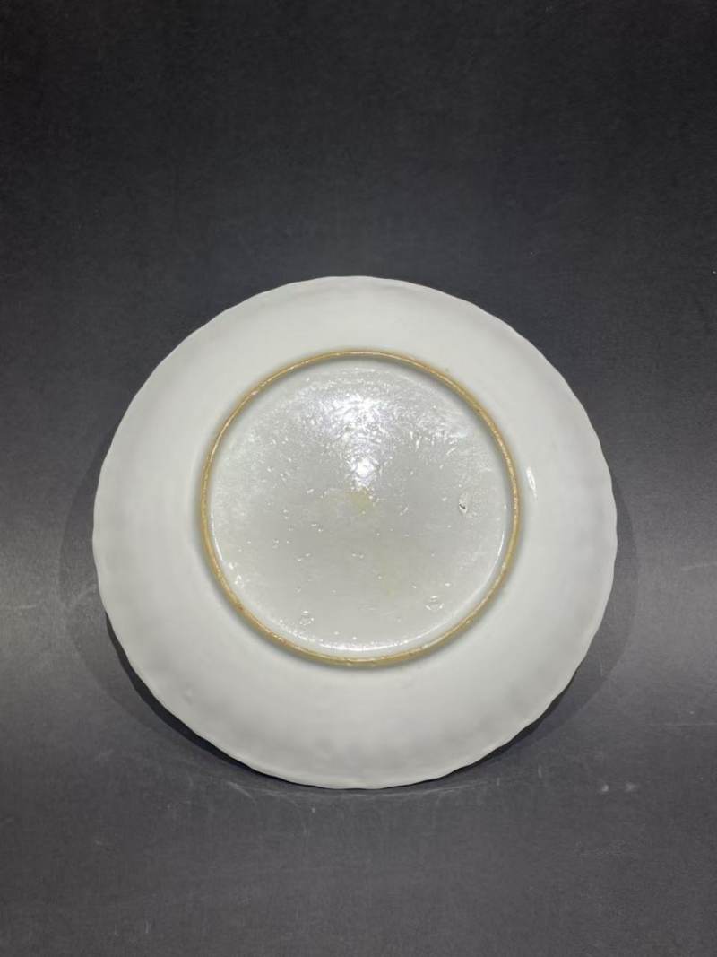 清乾隆矾红瓜楞盘 - 图5