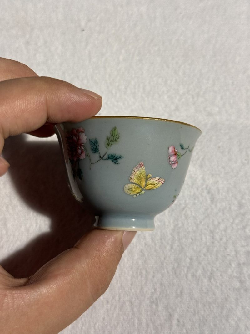 清康熙 矾红团龙纹马蹄杯 - 图6