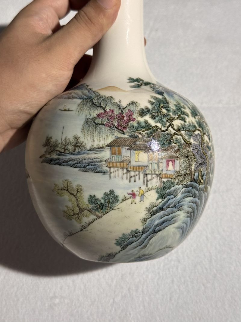 民国 粉彩山水人物天球瓶 - 图10