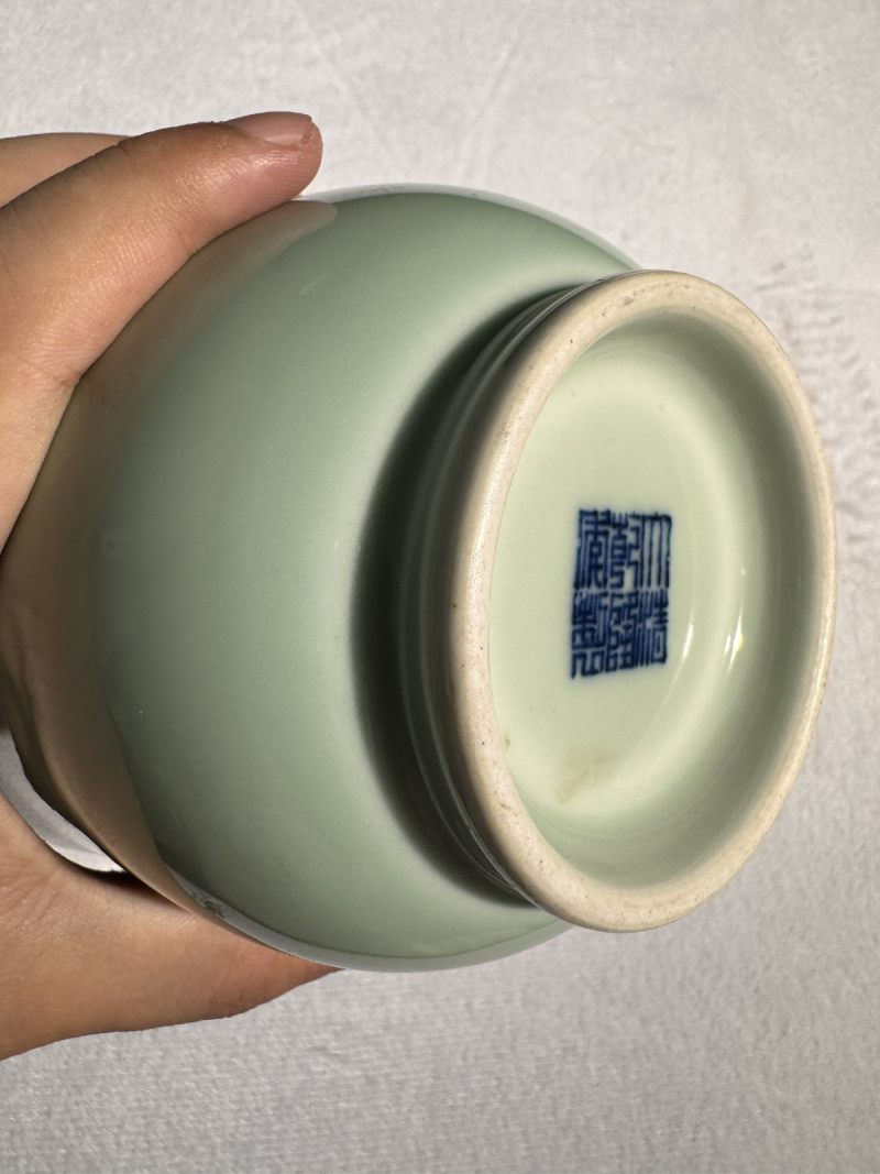清乾隆 粉青釉茶叶罐 - 图8