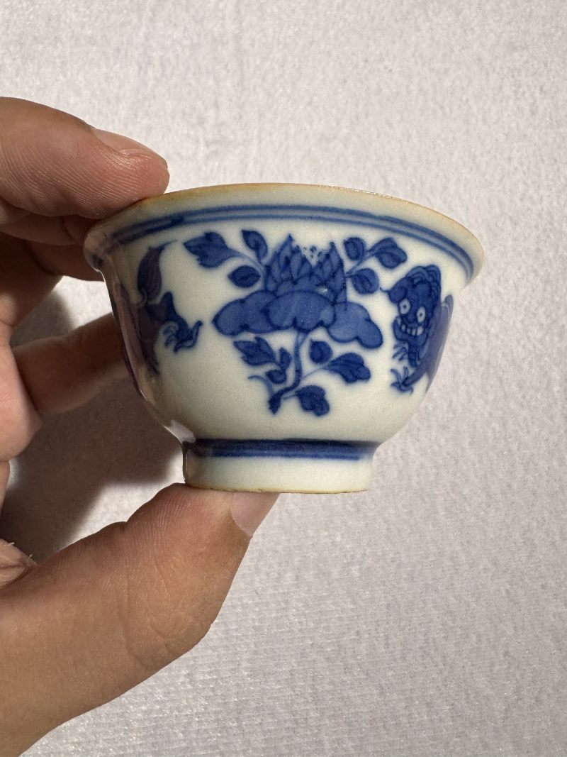 清康熙 青花狮子滚绣球小茶园 （一对） - 图4