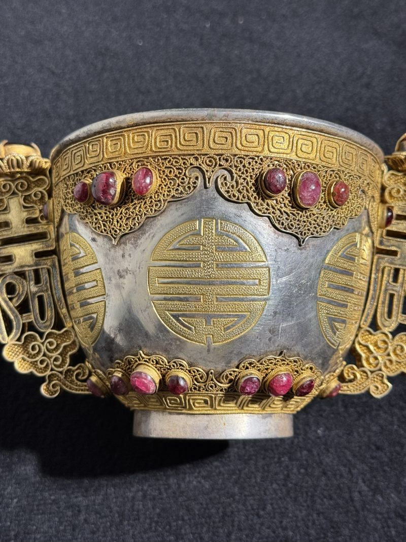 清光绪 银鎏金累丝嵌宝石寿字纹双耳杯 - 图5