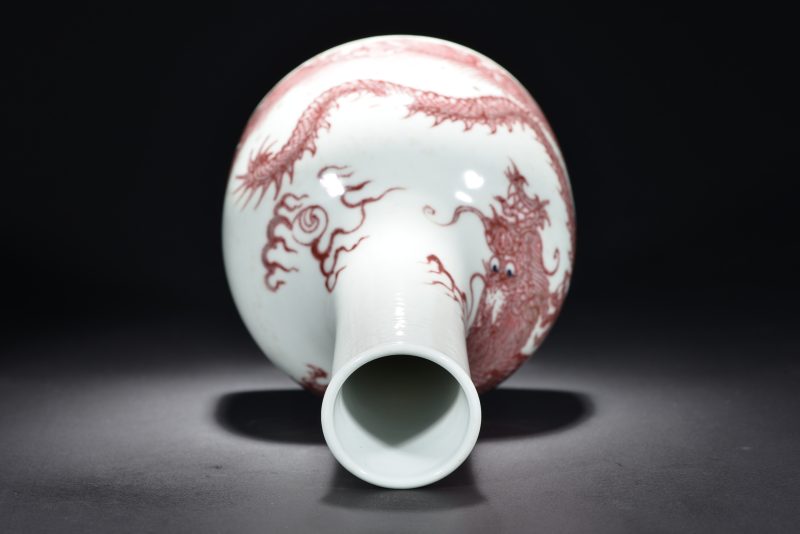 清 青花釉里红龙纹摇铃尊 - 图6