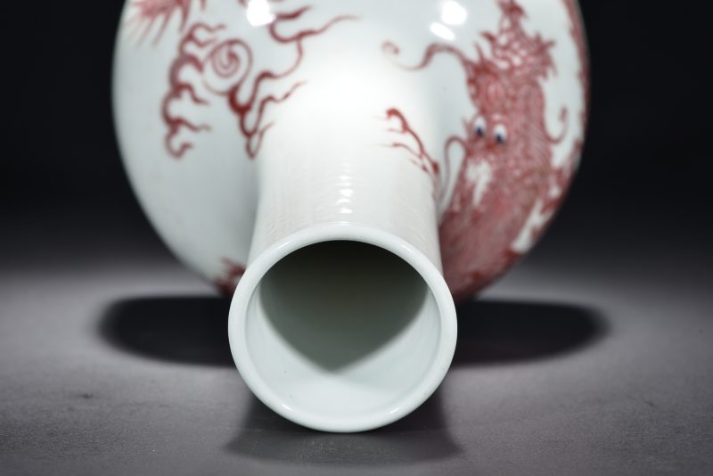 清 青花釉里红龙纹摇铃尊 - 图7