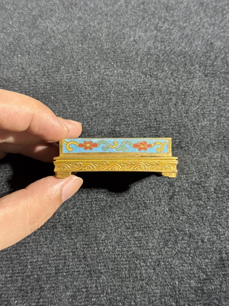清乾隆 铜胎掐丝珐琅缠枝莲纹墨床 - 图8