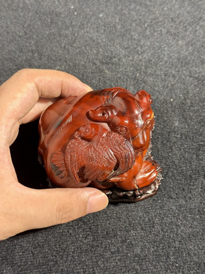 清乾隆 琥珀「英雄」暖手 - 图5