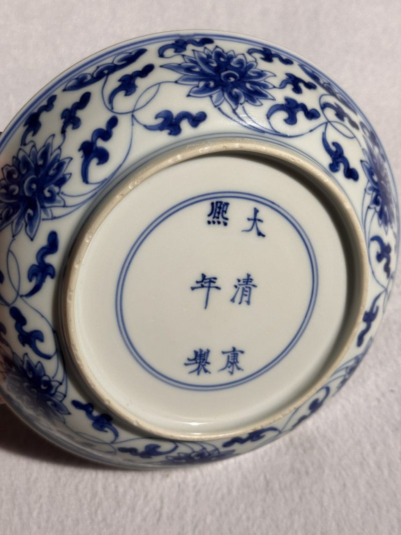 清康熙 青花缠枝莲纹盘 - 图5