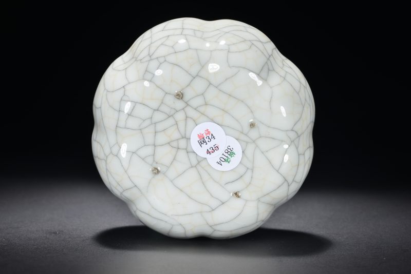 清 仿哥釉瓜棱小水盂 - 图6