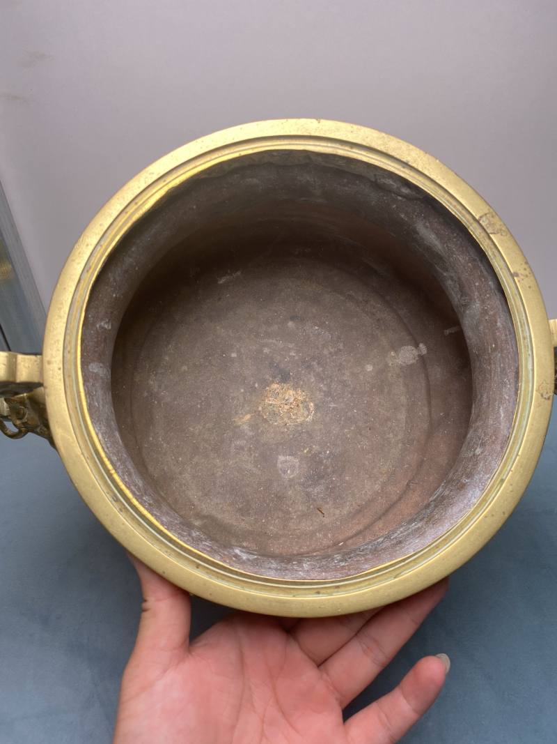 清 铜狮子绣球钮如意朝冠耳大薰炉 - 图22