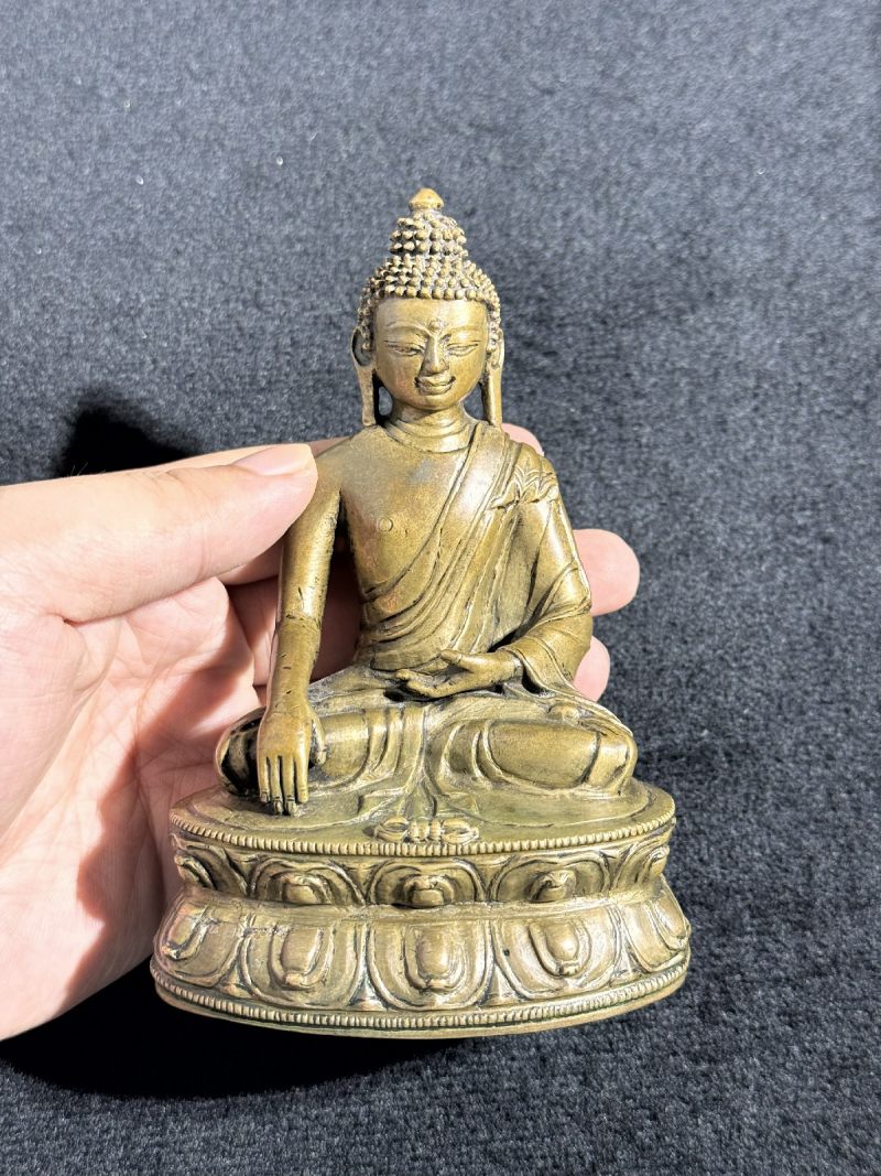 16世纪 合金铜阿閦佛 - 图3