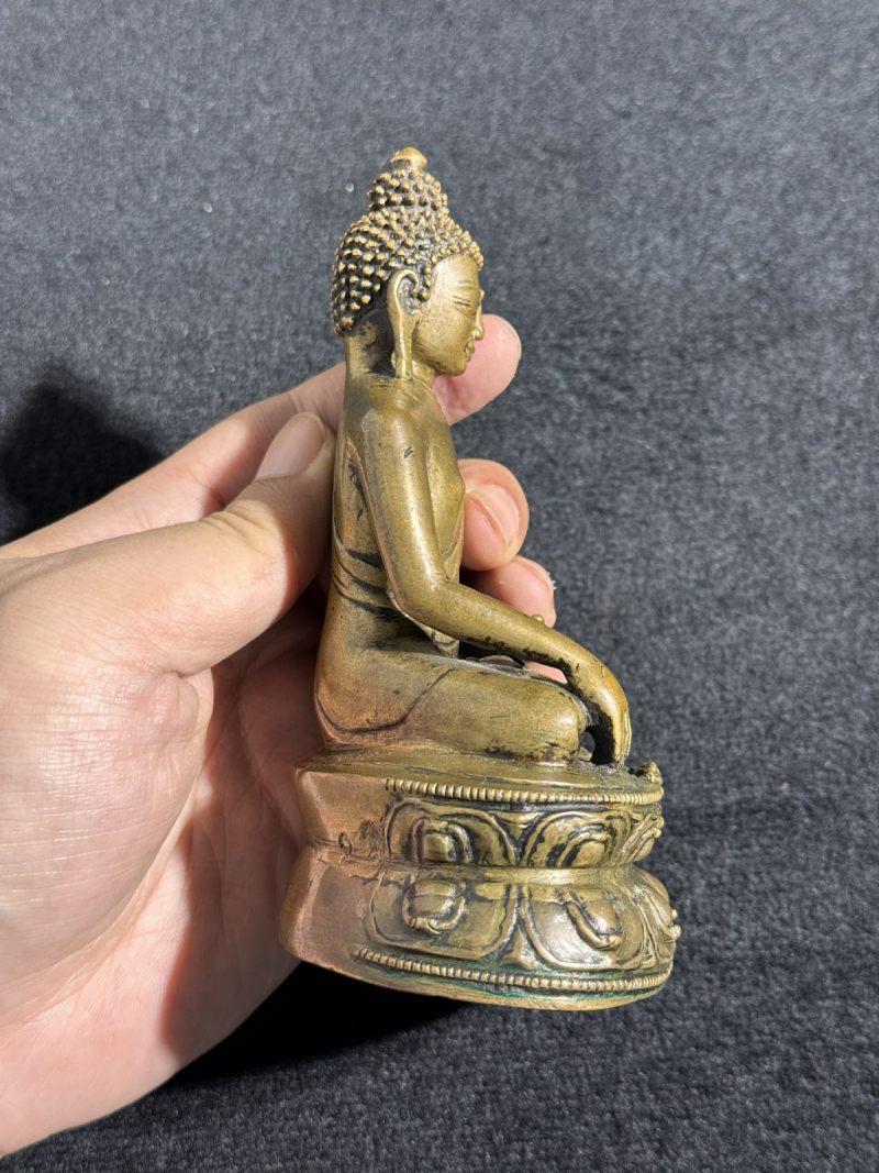16世纪 合金铜阿閦佛 - 图4
