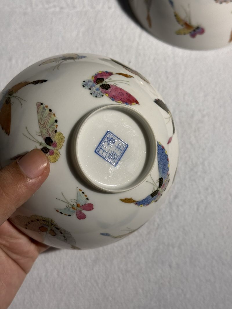 民国 粉彩描金百蝶纹碗 （一对） - 图17