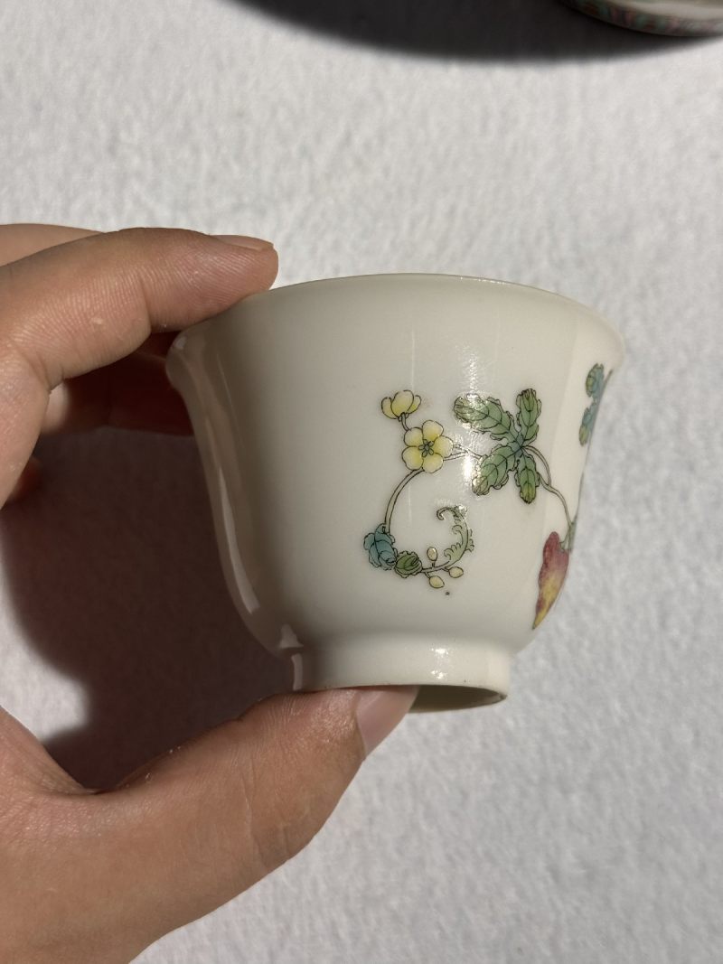 清同治 粉彩癞瓜纹杯粉彩青竹诗文壶 （一组） - 图6