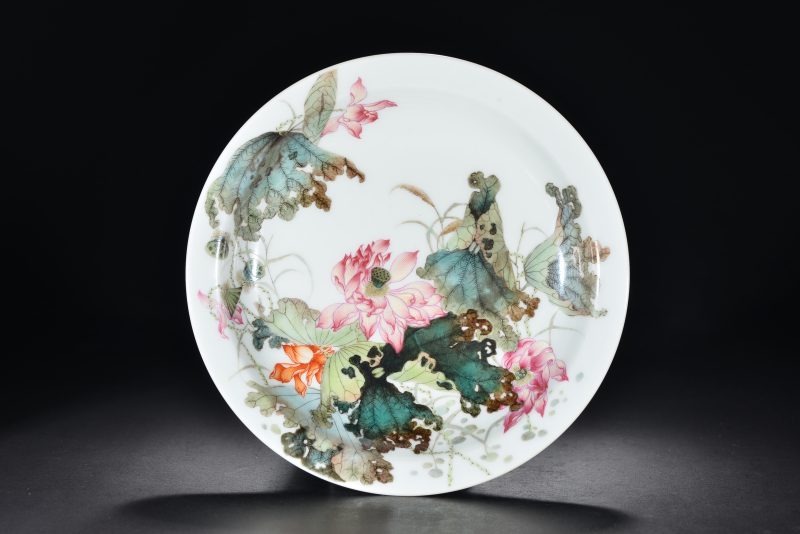 清 粉彩荷莲纹盘 - 图1