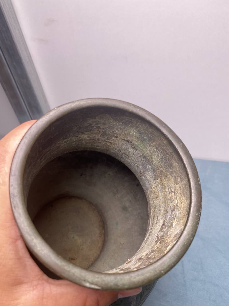 明 铜错金银兽面蕉叶纹铺首衔环壶 - 图13
