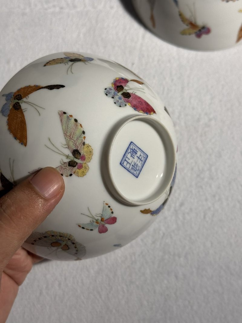 民国 粉彩描金百蝶纹碗 （一对） - 图18