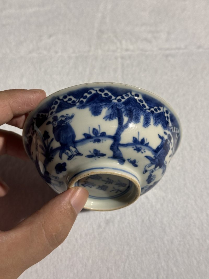 明万历 青花人物纹酒圆 - 图6