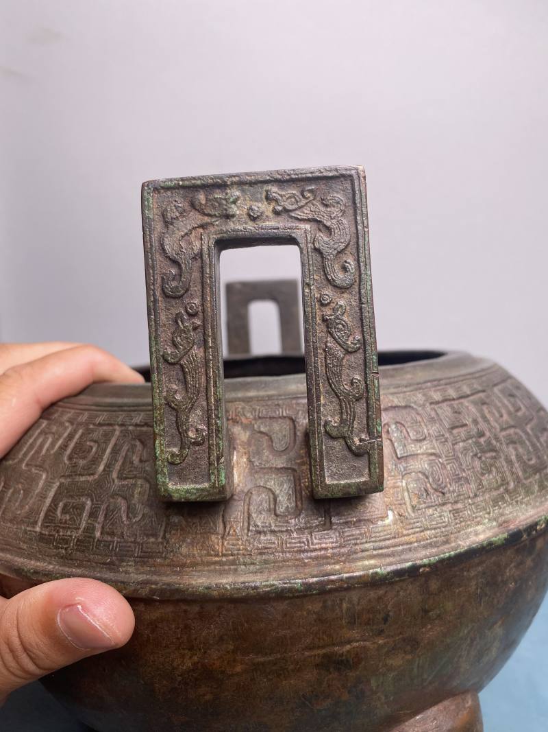 明 铜带铭文夔龙纹三足鼎 - 图13