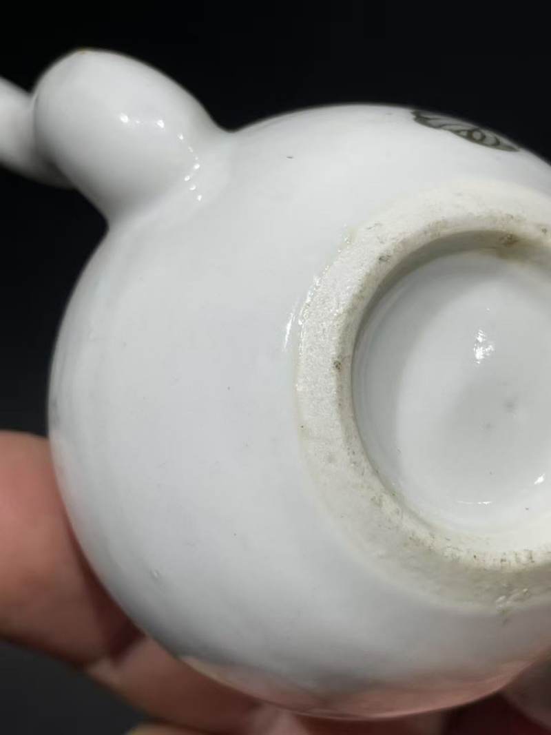 民国粉彩花卉砚滴壶 - 图8