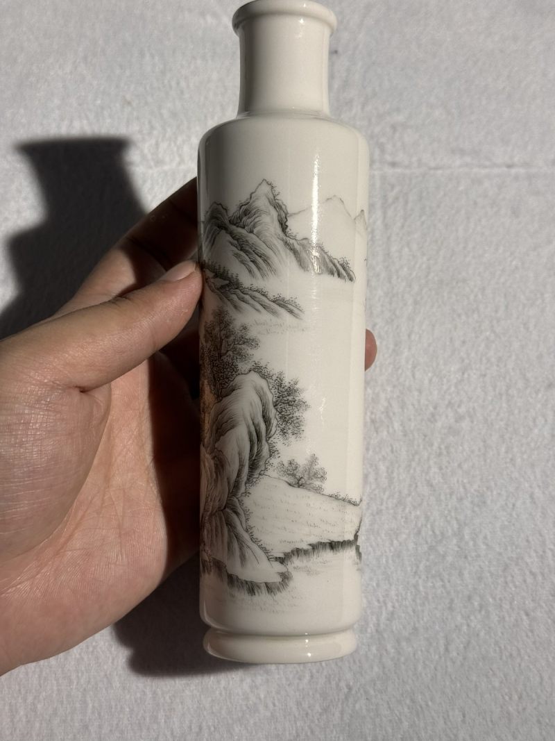 民国 墨彩山水楼阁人物纸槌瓶 - 图8