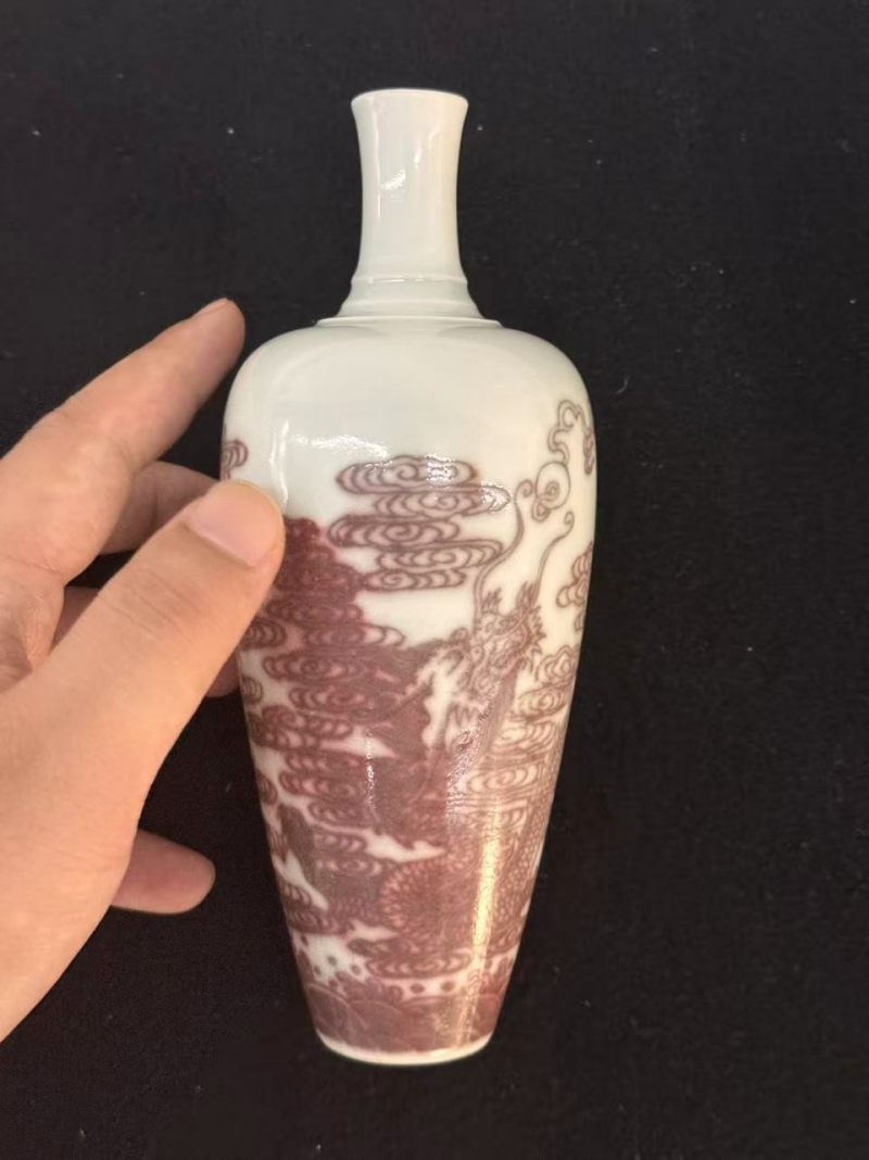 清雍正 釉里红云龙纹莱菔尊 - 图2